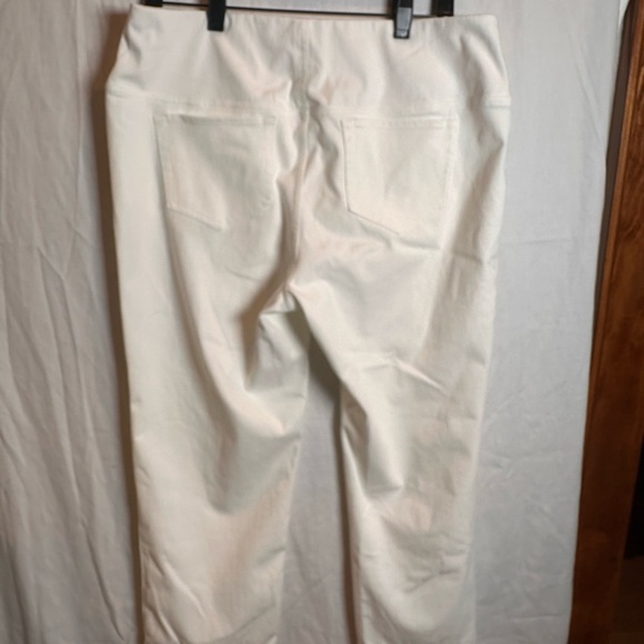 J Jill Wear ever COLLECTION cropped White pant - Picture 9 of 11